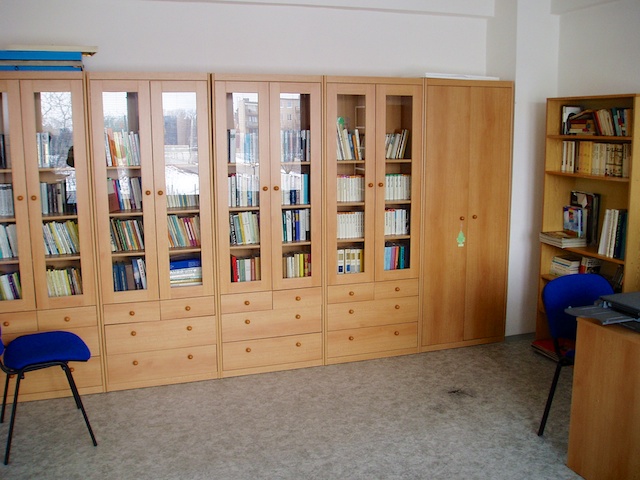 Školský internát - knižnica